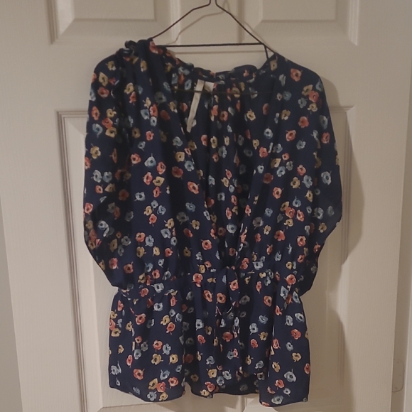 LC Lauren Conrad Tops - Floral Navy Women's Top